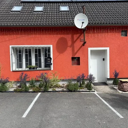 Apartmanovy 2 * Tremosna